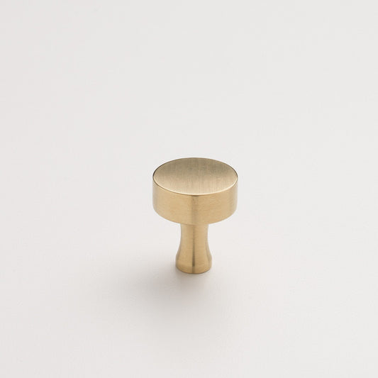 Front three-quarter view of Riverwood Knob showcasing its flat finish and fluted neck with a light neutral background