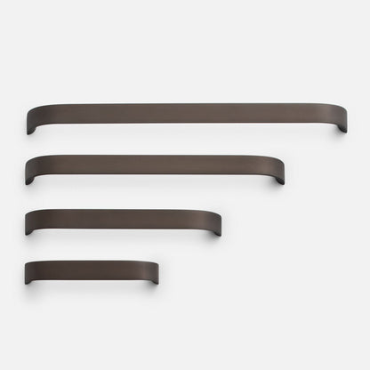 Front view of Cascade Pull in four lengths showcasing curved ends on a white background