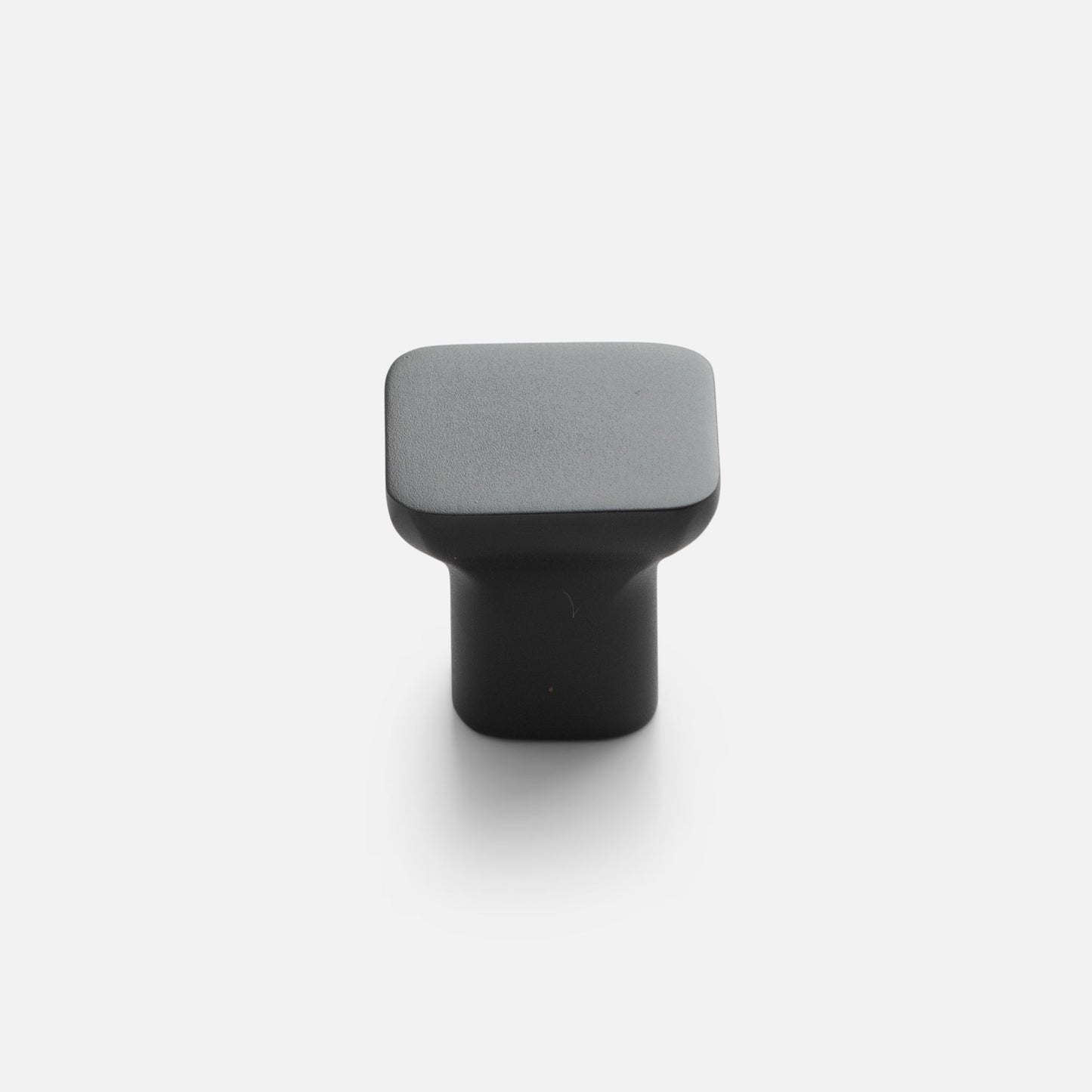 Front view of Cascade Knob showcasing its sloping, modern silhouette with a white background